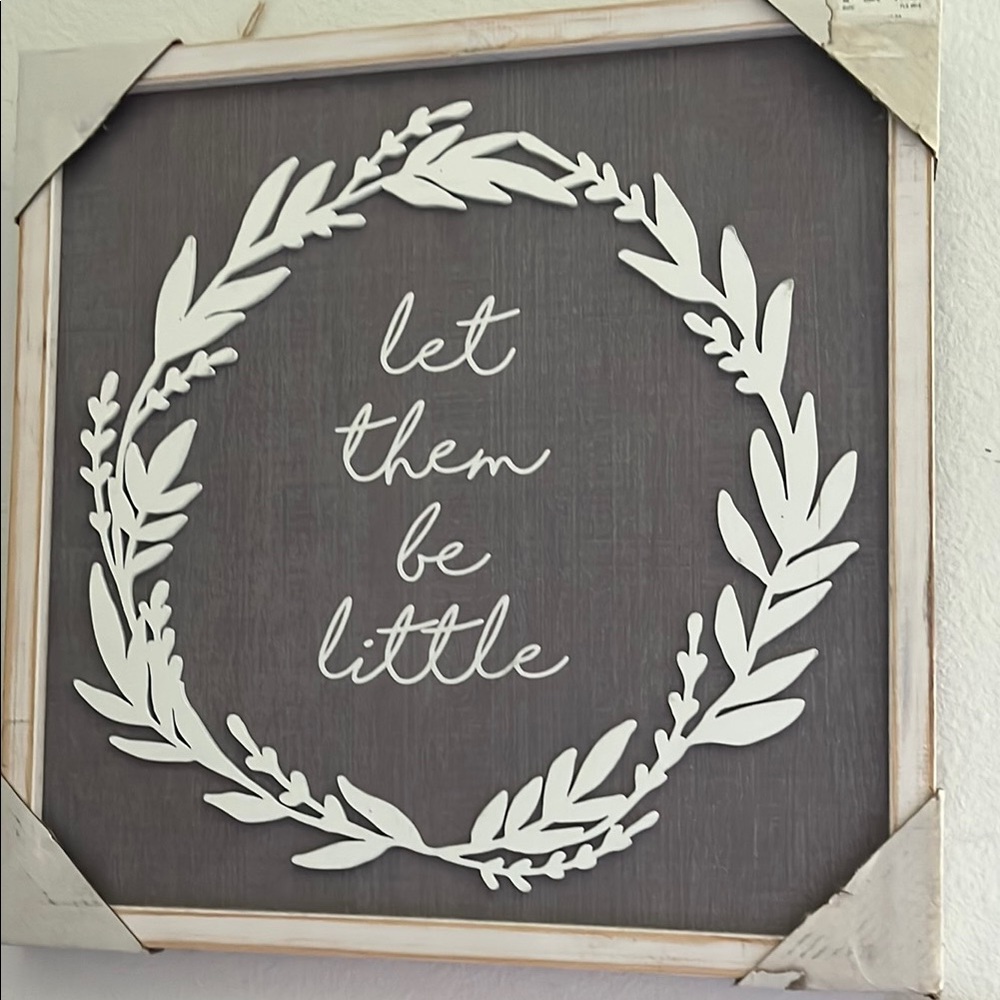 White and Gray Farmhouse Art & Decals Wall Decor